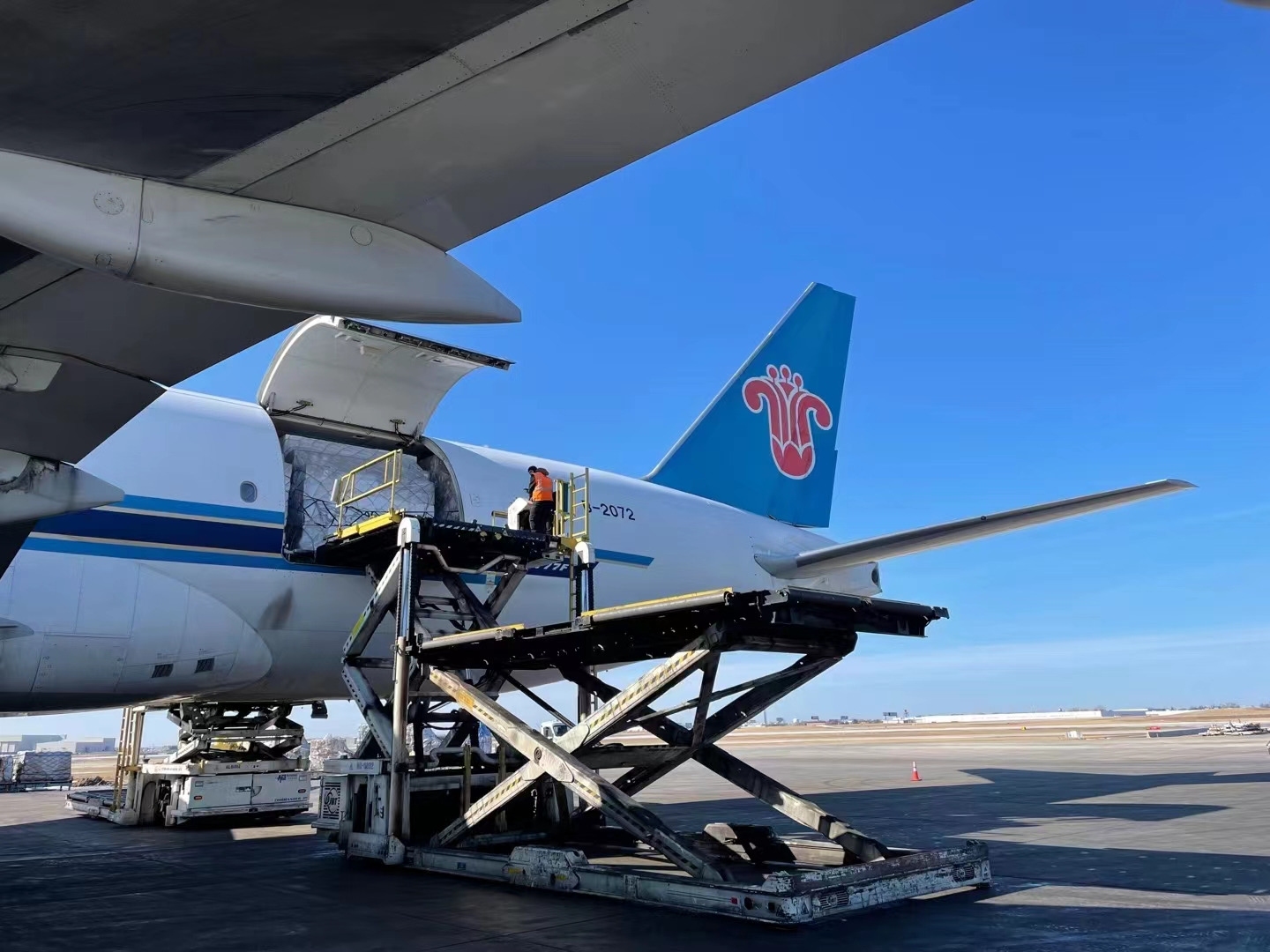 南航物流顺利保障第133届广交会展品运输602873_ 南航物流顺利保障第133届广交会展品运输